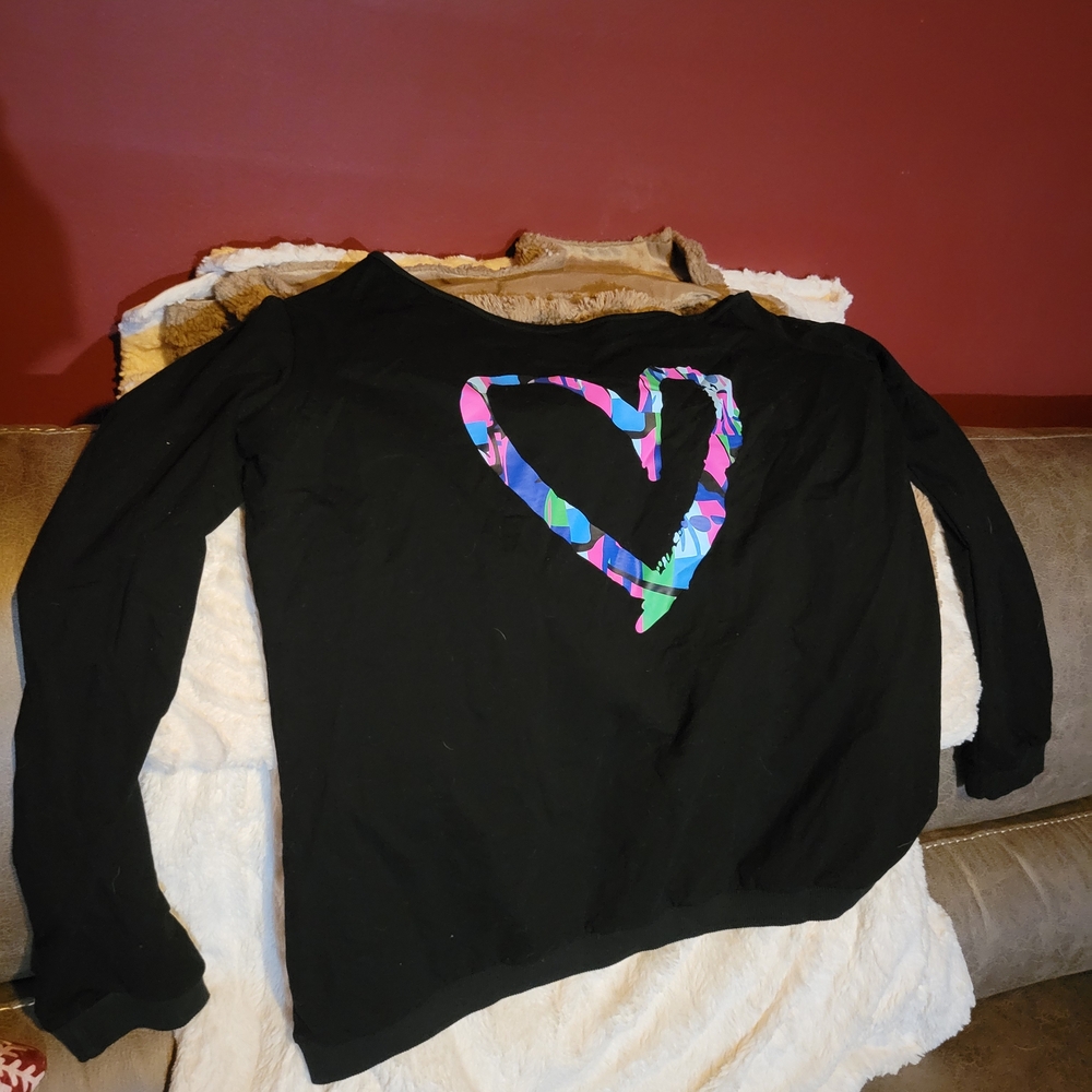 Black Of The Shoulder Sweatshirt Size 2xl With Bright Colored Heart